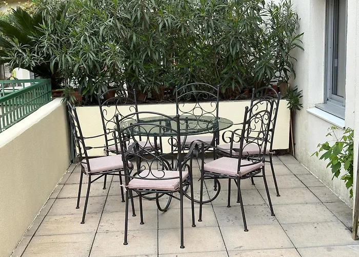 T2 Cosy Proche Du Centre Avec Grande Terrasse!